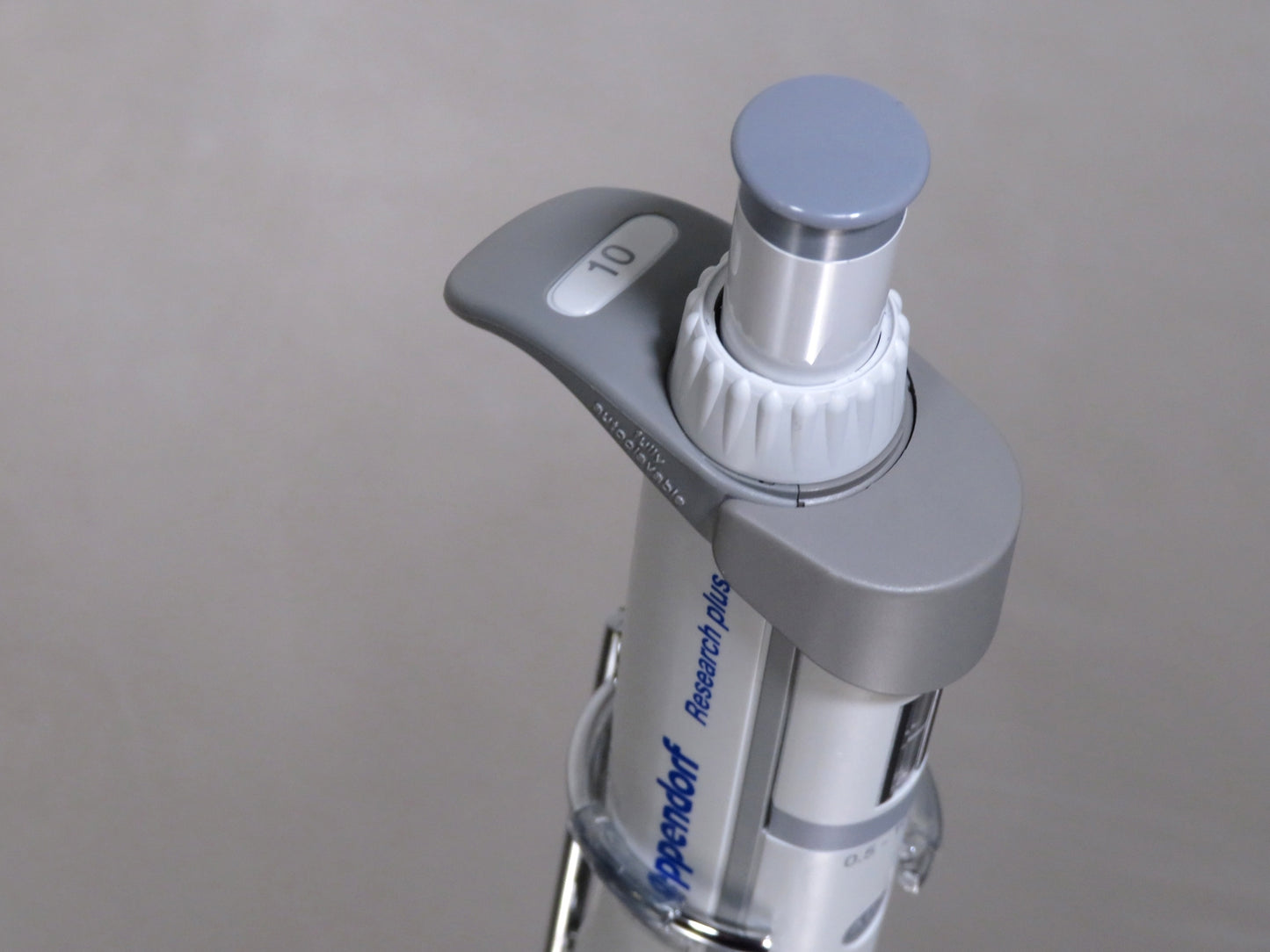 Eppendorf Research Plus Pipette, 0.5 to 10uL