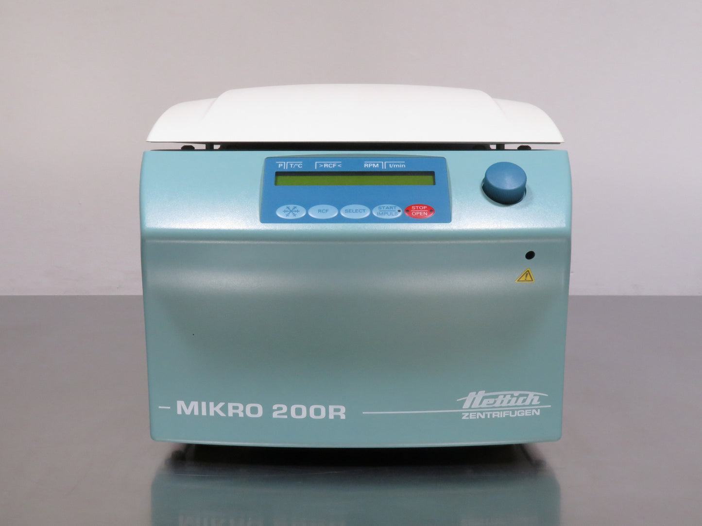 Hettich Mikro 200R Centrifuge, Cat. #2405-01
