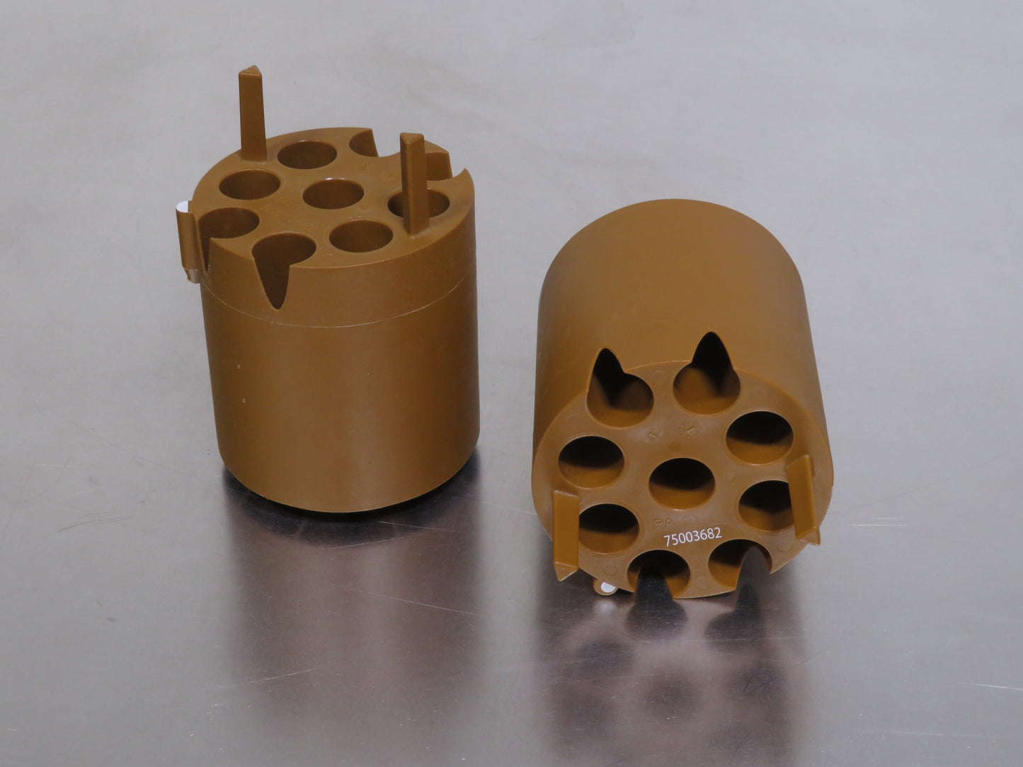 Thermo Scientific 9x15ml Adapters for TX-400 Rotor, Cat. # 75003682
