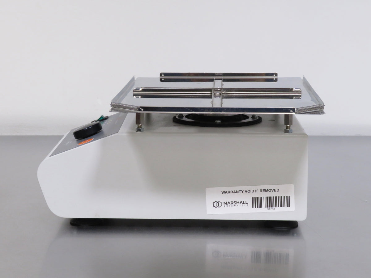 Corning LSE Digital Microplate Shaker