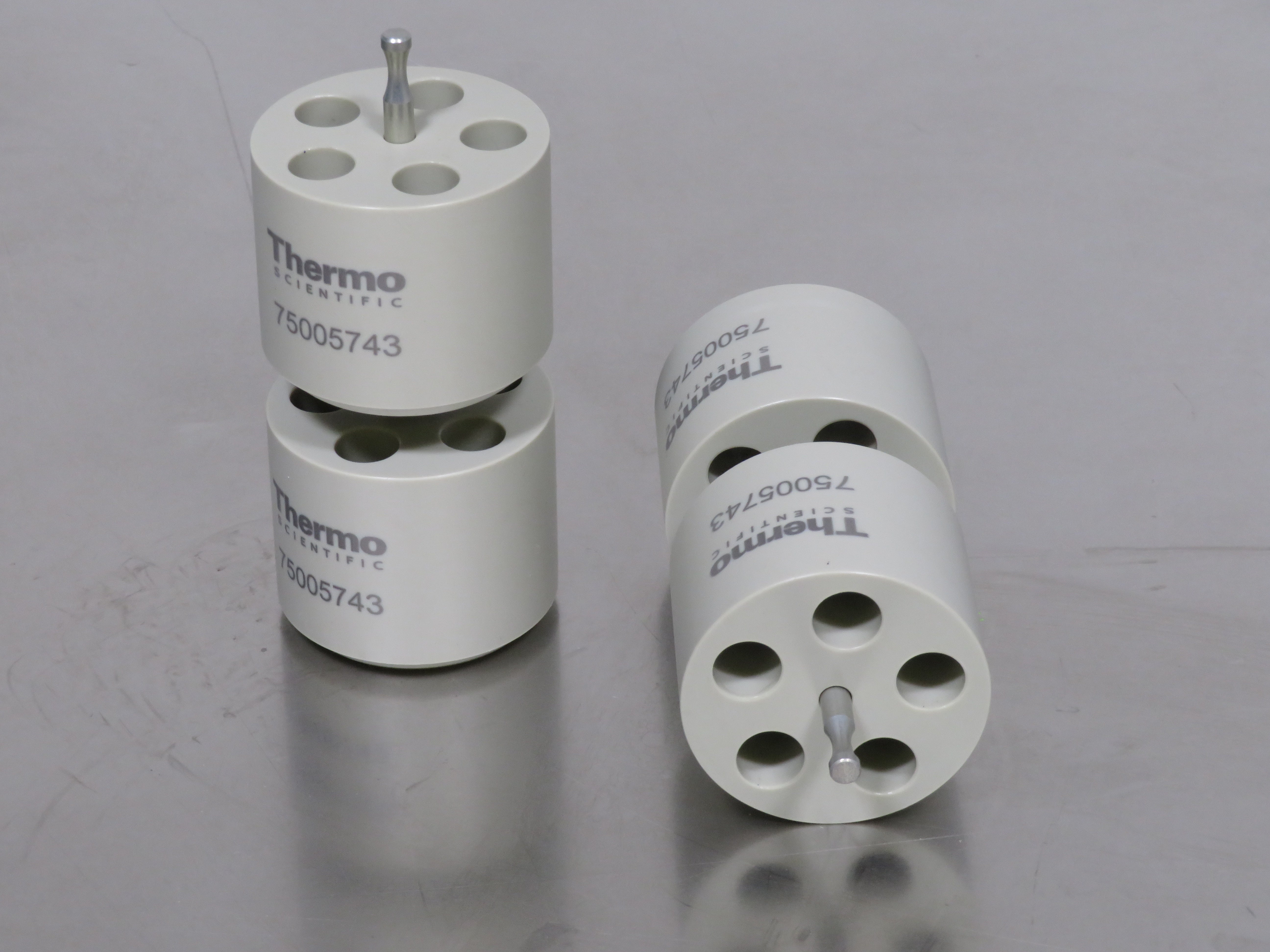 Thermo Scientific 5 x 1.5/2ml Microtube Adapter for TX-150 Rotor, Cat. # 75005743
