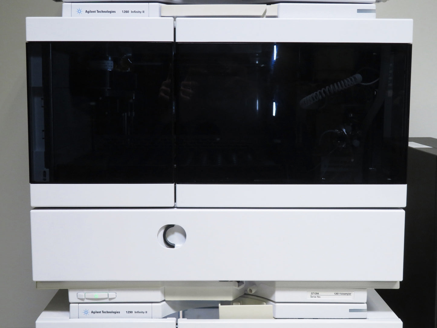 Agilent 1260 Infinity II LC System w/ Vialsampler & VWD