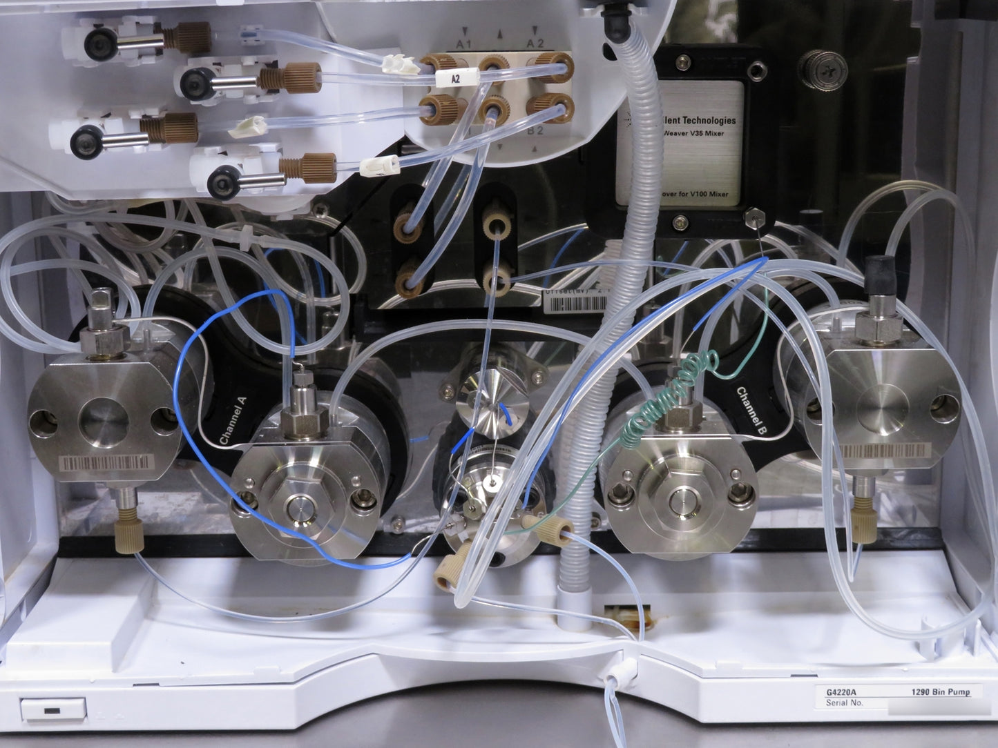 Agilent 1290 Infinity I HPLC G4220A Binary Pump