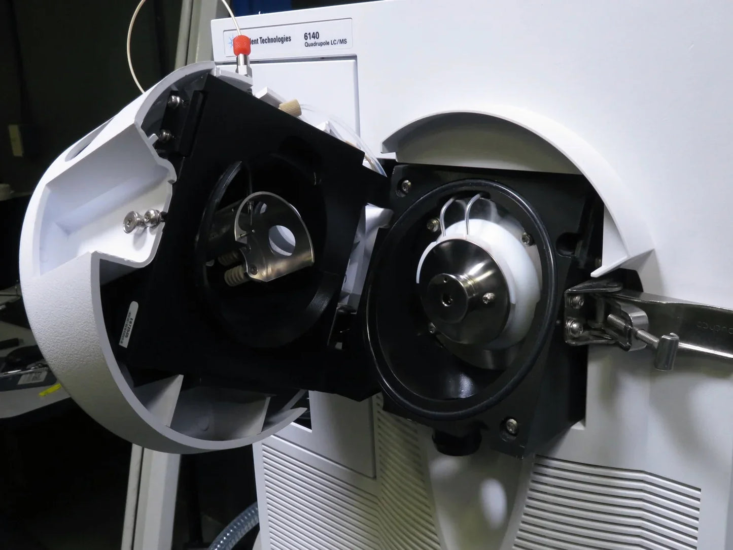 Agilent 6130A Single Quadrupole Mass Spectrometer w/ 1200 UPLC