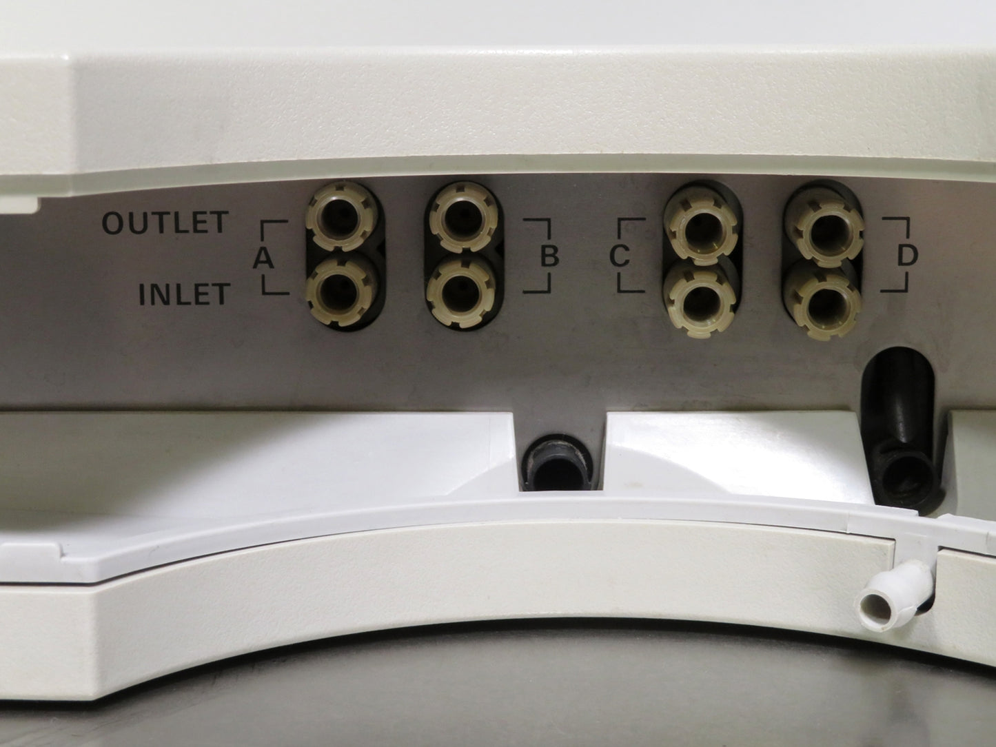 Agilent 1100 HPLC G1379A  Degasser