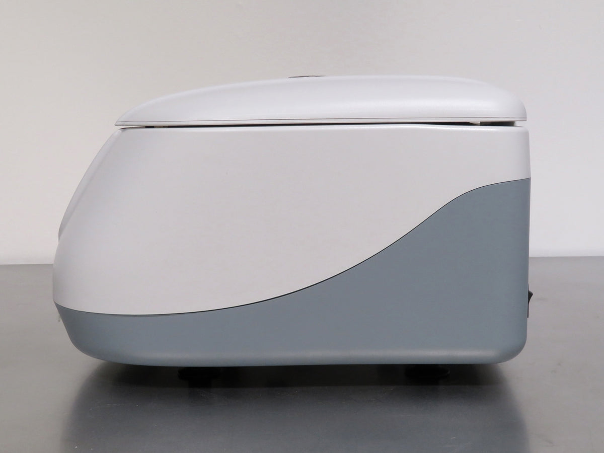 Benchmark C3100 LC-8 Centrifuge