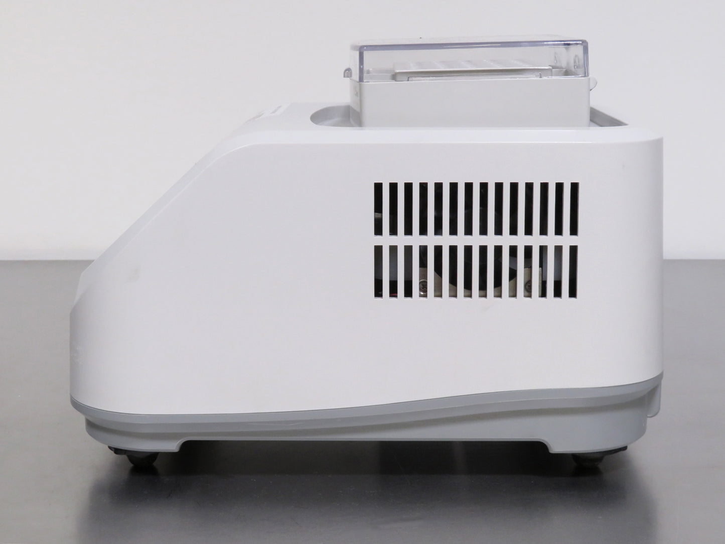 Benchmark MultiTherm Heating and Cooling Shaker w/ 1.5ml Block