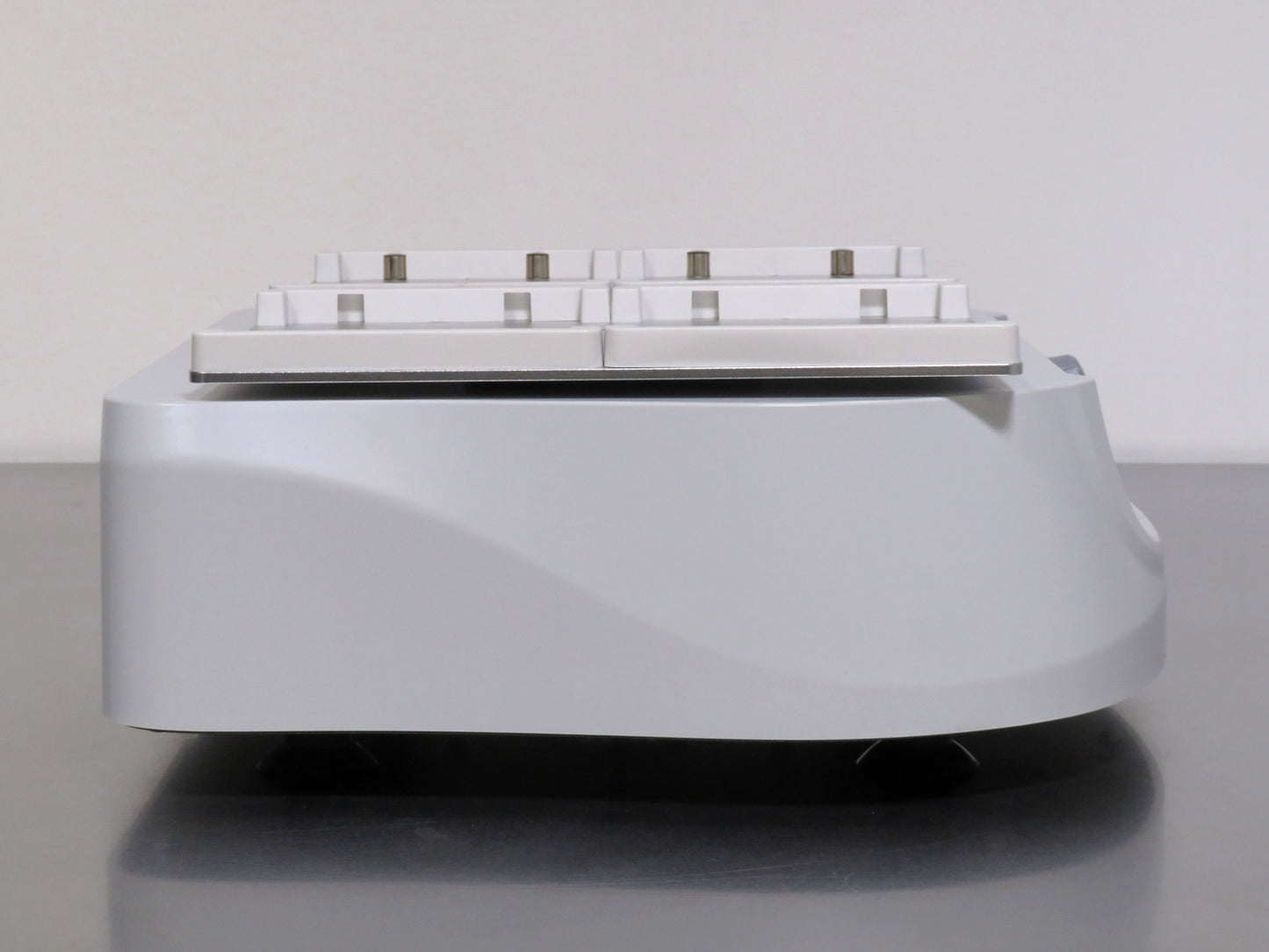 Benchmark Orbi-Shaker MP Microplate Orbital Shaker