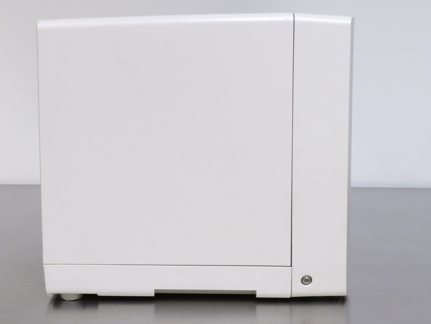 Buchi V-600 Vacuum Pump