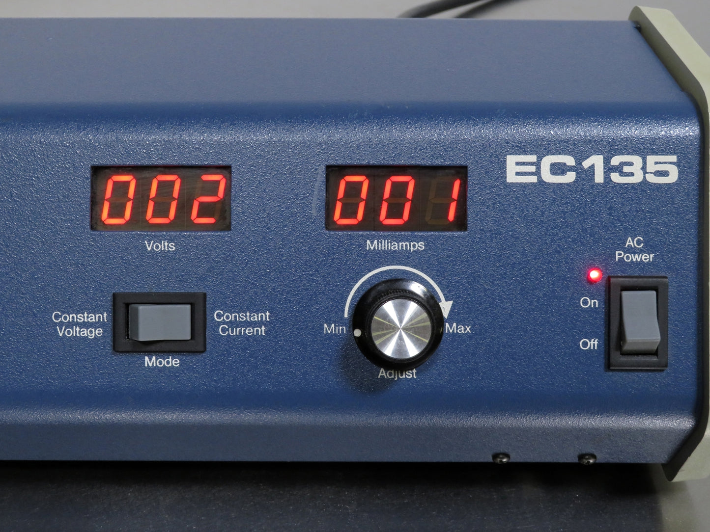 EC-135 Electrophoresis Power Supply