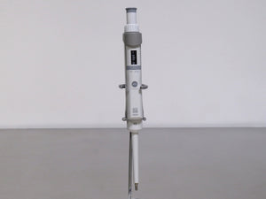 Eppendorf Research Plus Pipette, 0.5 to 10uL