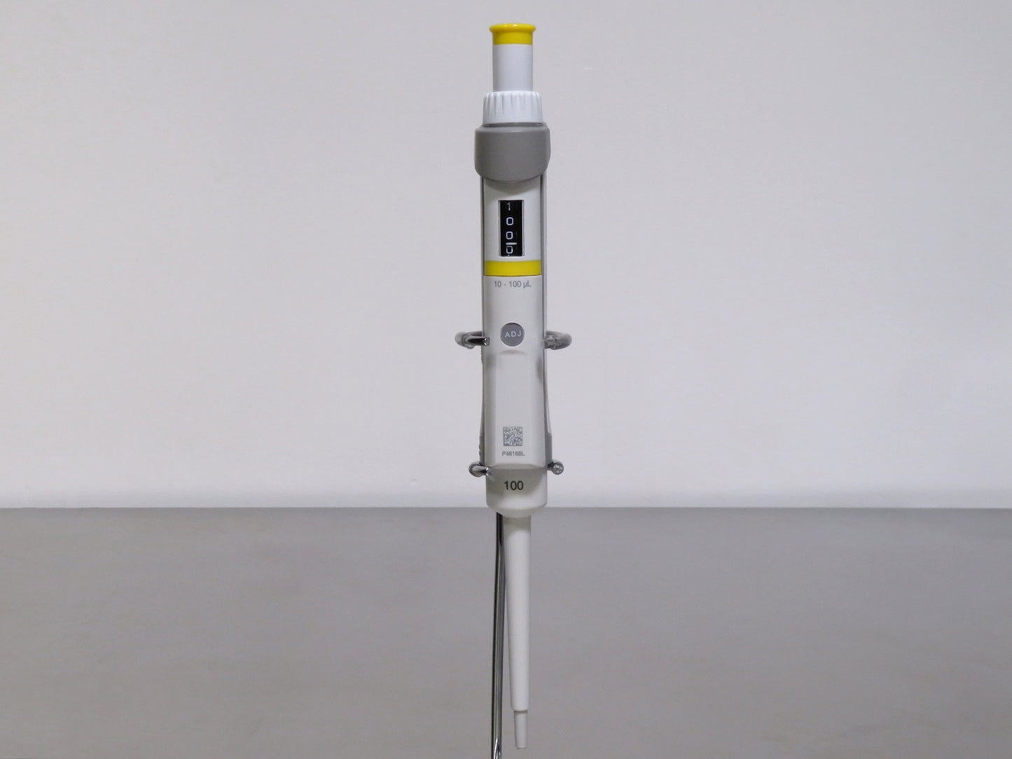 Eppendorf Research Plus Pipette, 10 to 100uL