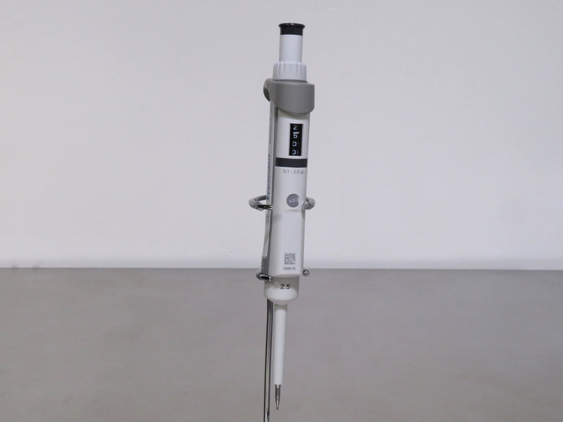 Eppendorf Research Plus Pipette, 0.1 to 2.5uL