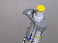 Eppendorf Research Plus Pipette Set, 0.1 to 1000uL thumbnail 8