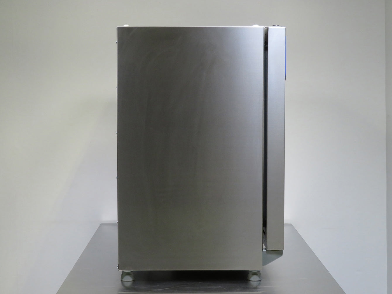 Fisher Scientific Isotemp Microbiological Gravity Convection Incubator, Cat. #: 151030514