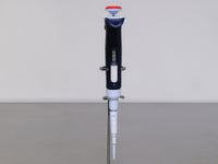 Gilson PIPETMAN L Pipette, 0.5 to 10uL thumbnail 1