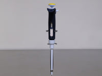 Gilson PIPETMAN L Pipette, 20 to 200uL thumbnail 1