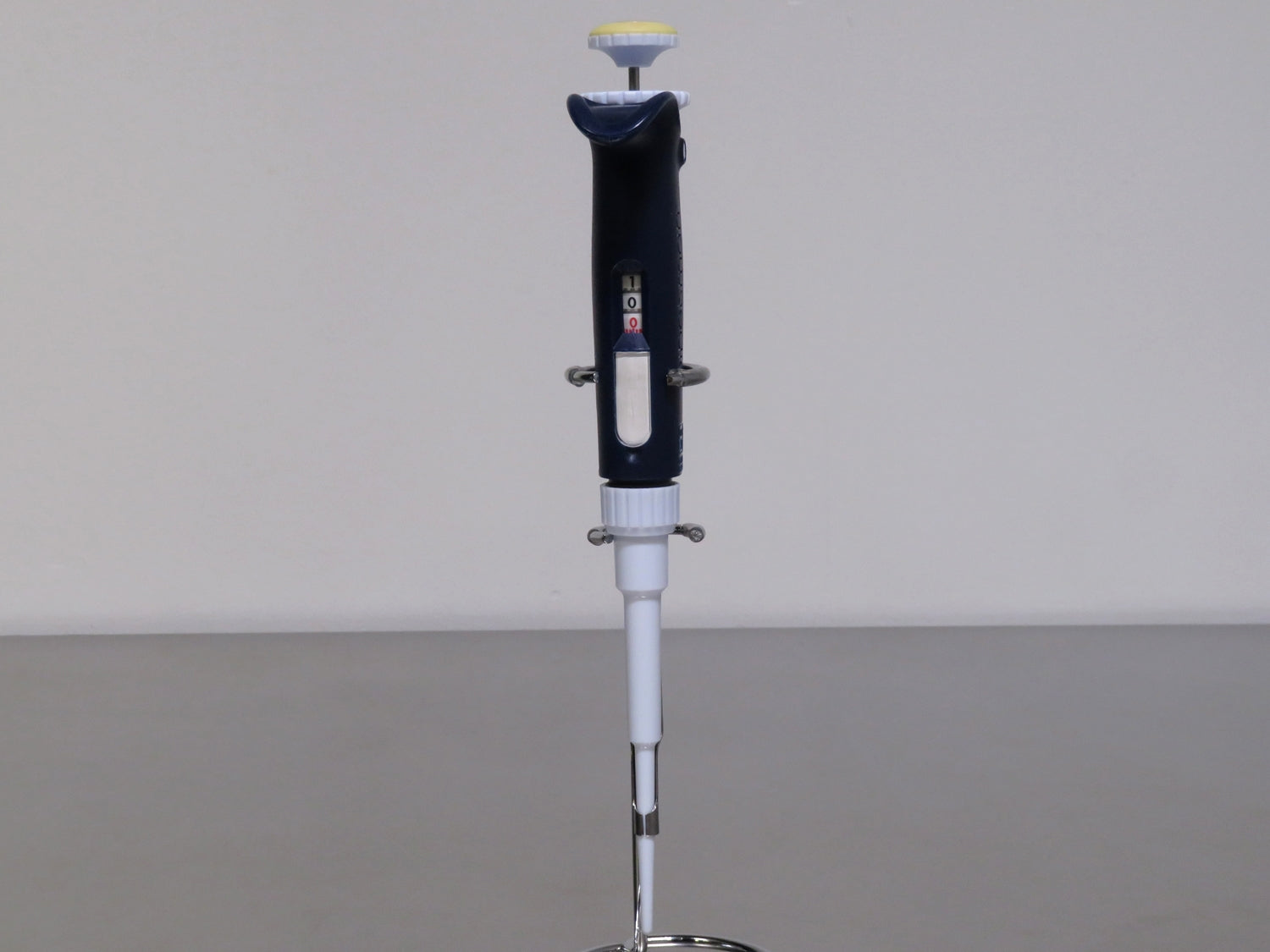 Gilson PIPETMAN L Pipette, 2 to 20uL