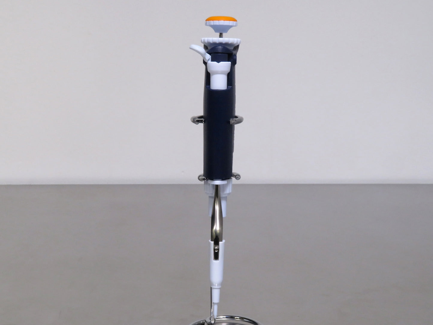Gilson PIPETMAN L Pipette, 0.2 to 2uL