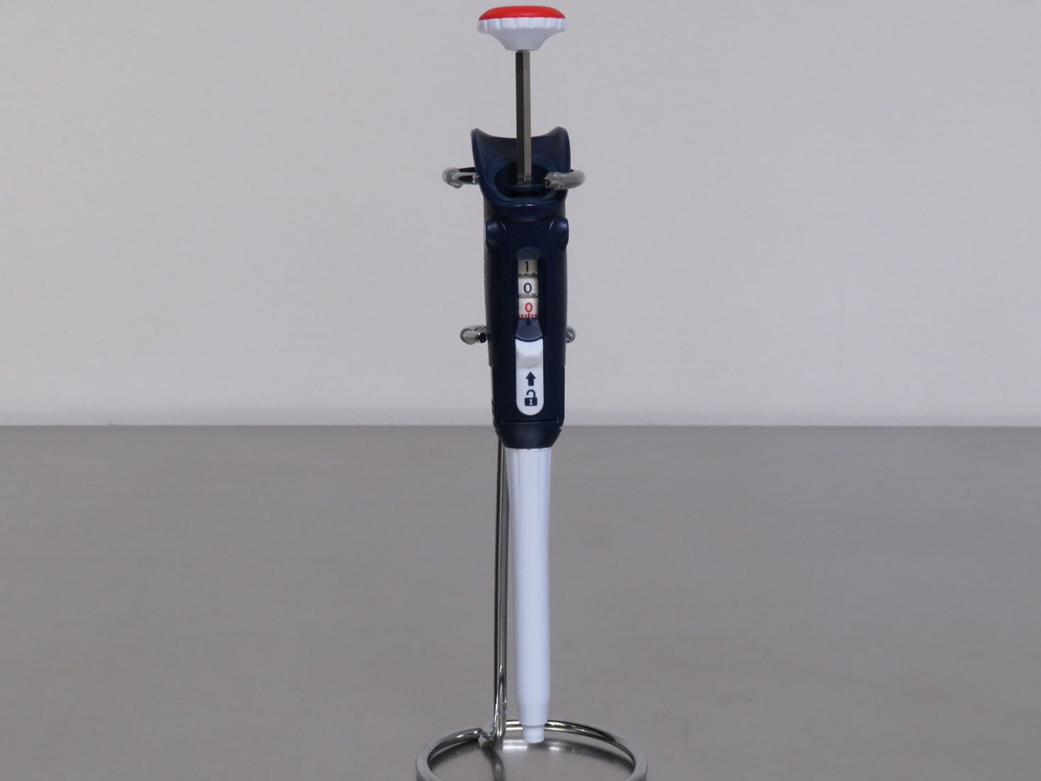 Gilson MICROMAN M10E Pipette, 1 to 10uL