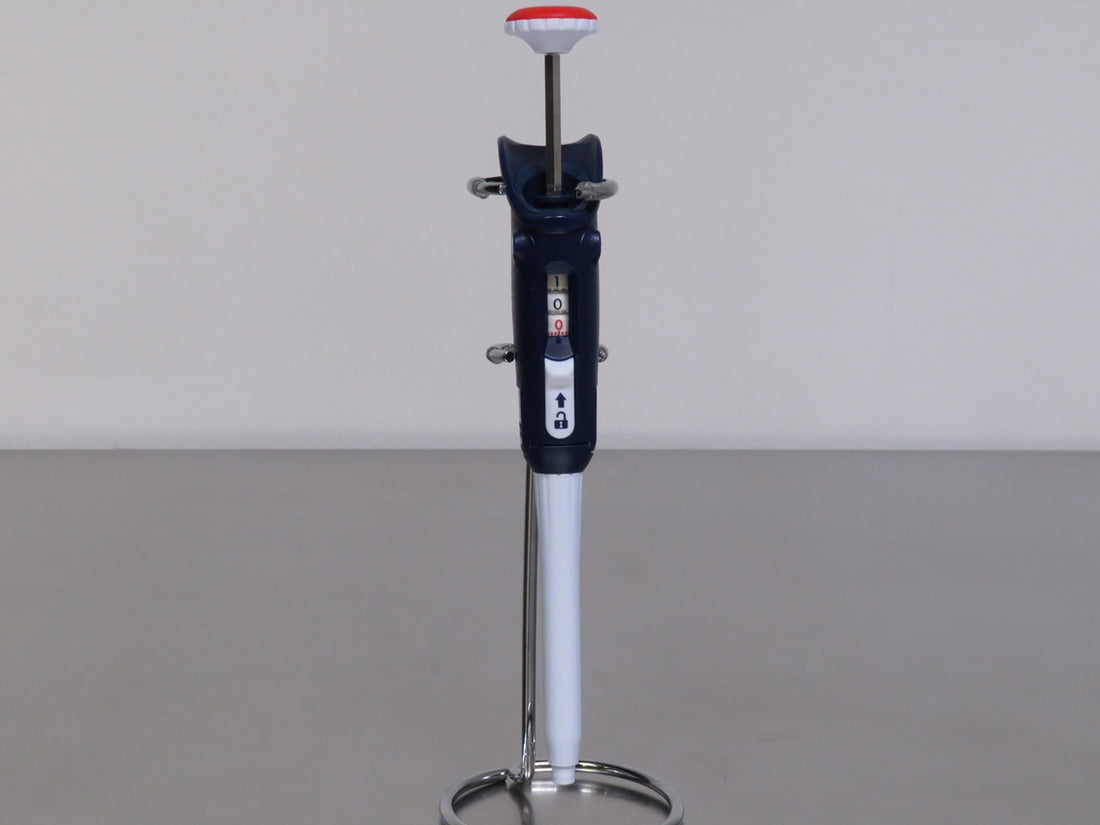 Gilson MICROMAN M10E Pipette, 1 to 10uL