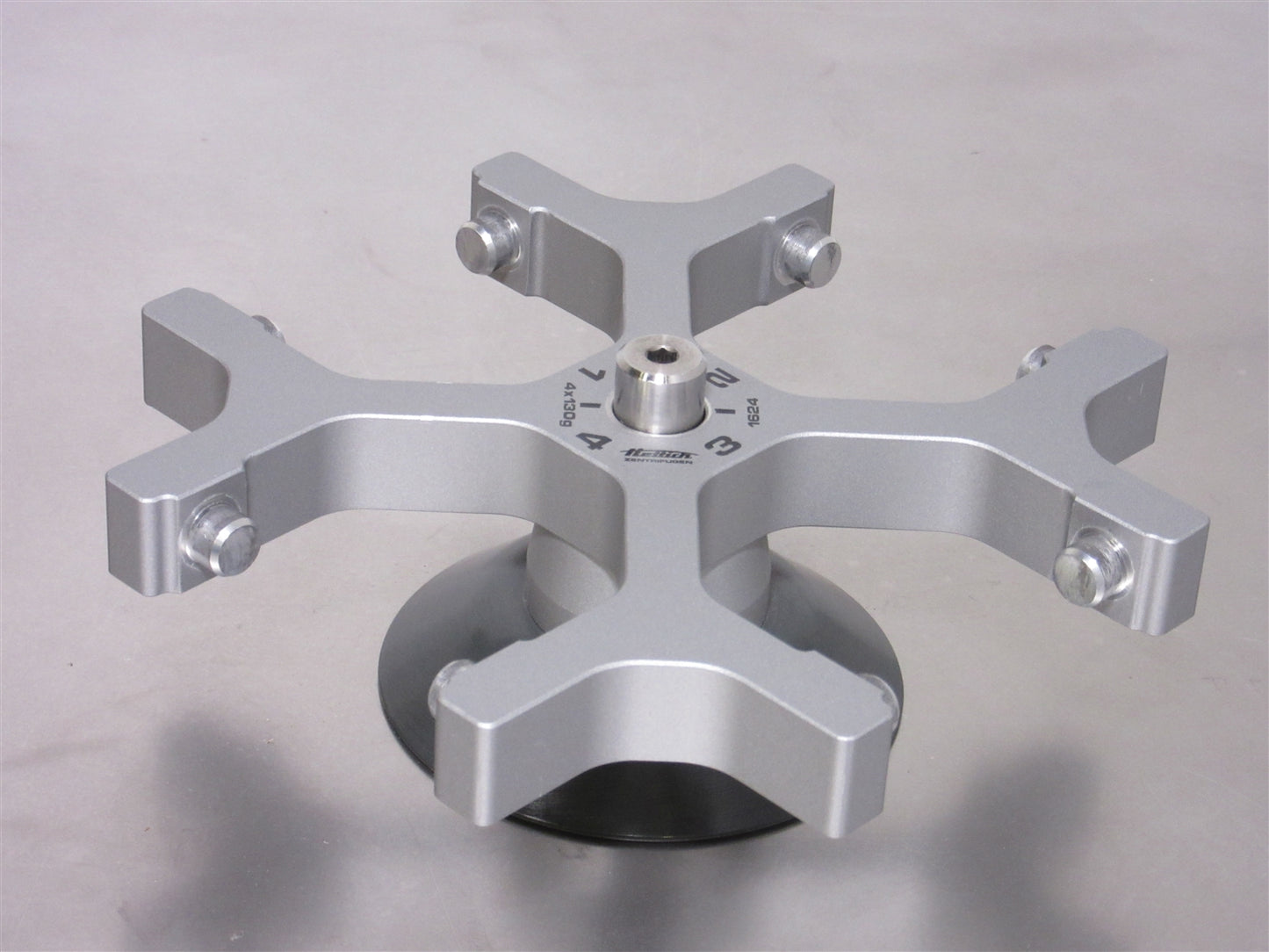 Hettich 1624 Swing Out Rotor and 1481 Buckets