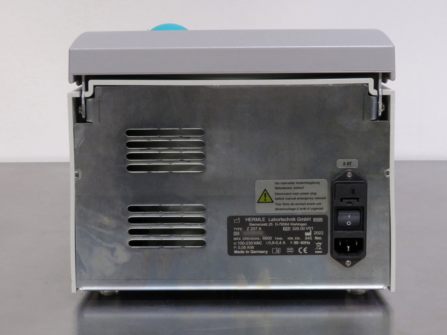 Hermle Z207-A Centrifuge w/ 221.57 8 x 15ml Fixed Angle Rotor