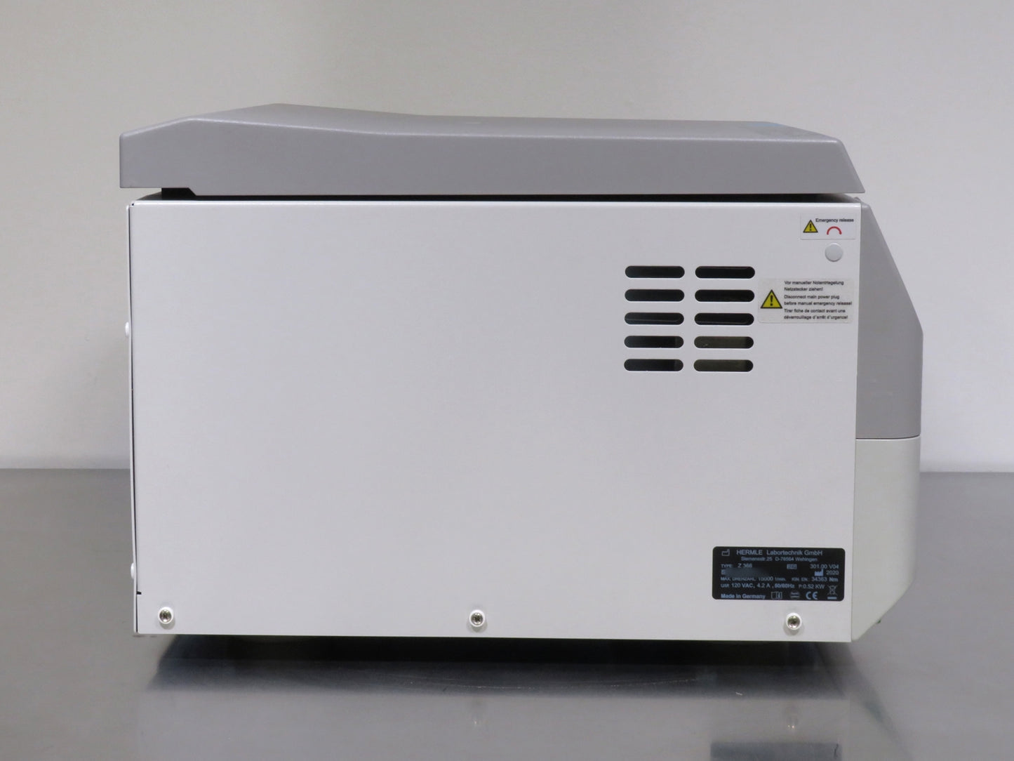 Hermle Z366 Centrifuge w/ 221.16 Microplate Rotor