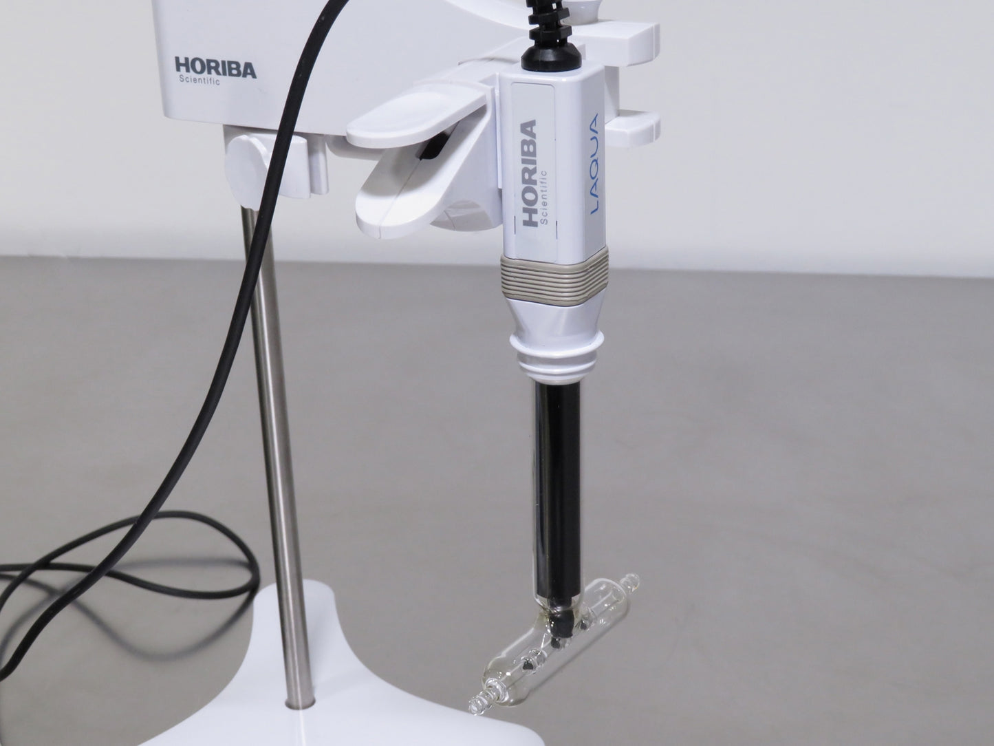 Horiba LAQUA DS-72G Benchtop pH/Water Quality Analyzer