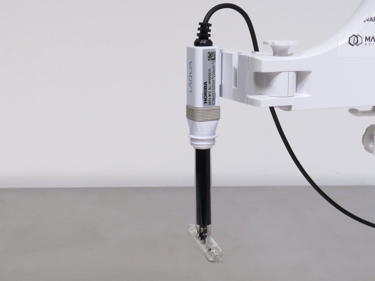 Horiba LAQUA DS-72G Benchtop pH/Water Quality Analyzer