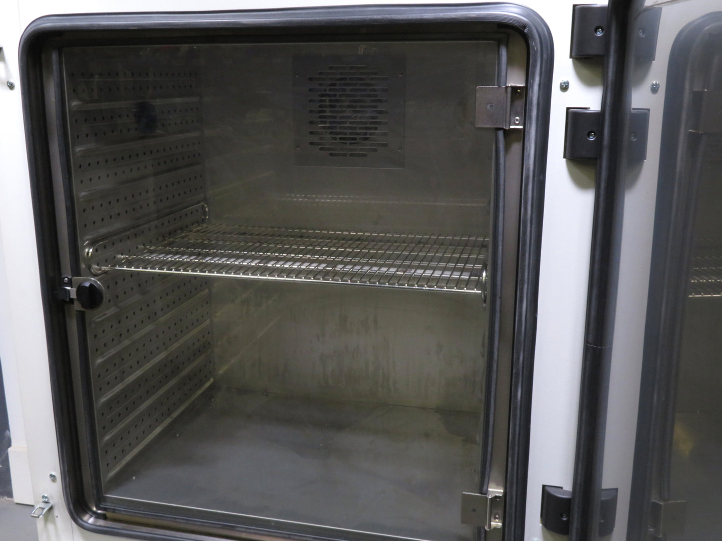 Binder KBF 240 Humidity Test Chamber