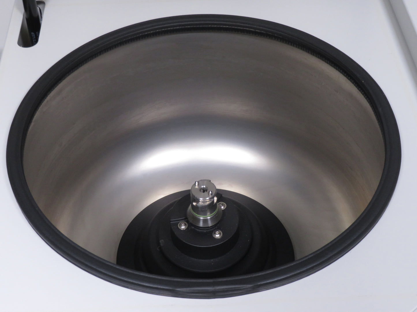 VWR Mega Star 1.6R Refrigerated Centrifuge