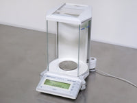 Mettler Toledo AG204DR Delta-Range Analytical Balance thumbnail 2