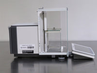 Mettler Toledo XPR56 Micro Analytical Balance thumbnail 7