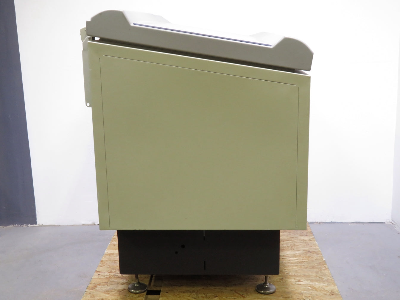 New Brunswick Excella E25 Incubator Shaker
