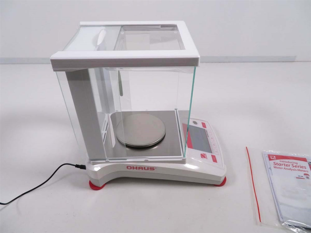 Ohaus AX423 Adventurer Analytical Balance