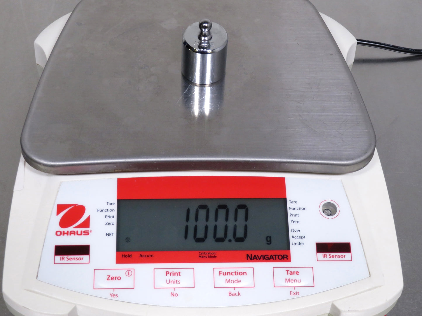 Ohaus NV1101 Navigator Top-Loading Portable Balance