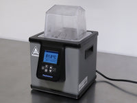 Polyscience WBE02 2L Digital Water Bath thumbnail 2