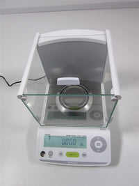 Shimadzu UniBloc Model TXC323L Analytical Balance thumbnail 6