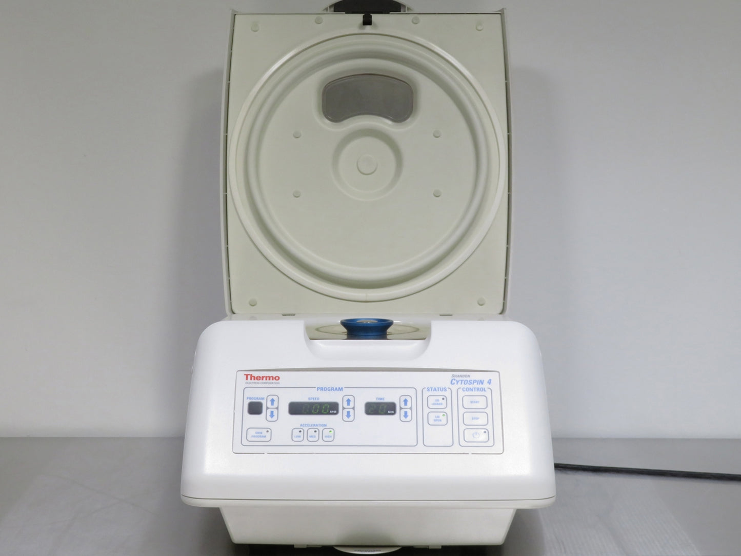 Thermo Scientific Cytospin 4 Centrifuge