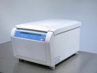 Thermo Scientific ST16 Centrifuge thumbnail 3