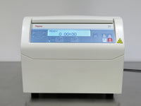 Thermo Scientific ST8 Benchtop Centrifuge thumbnail 1