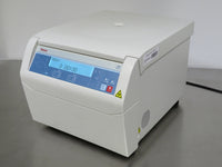 Thermo Scientific ST8 Benchtop Centrifuge thumbnail 2