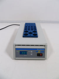 VWR Digital Triple Heat Block, cat. no. 13259-054 thumbnail 2