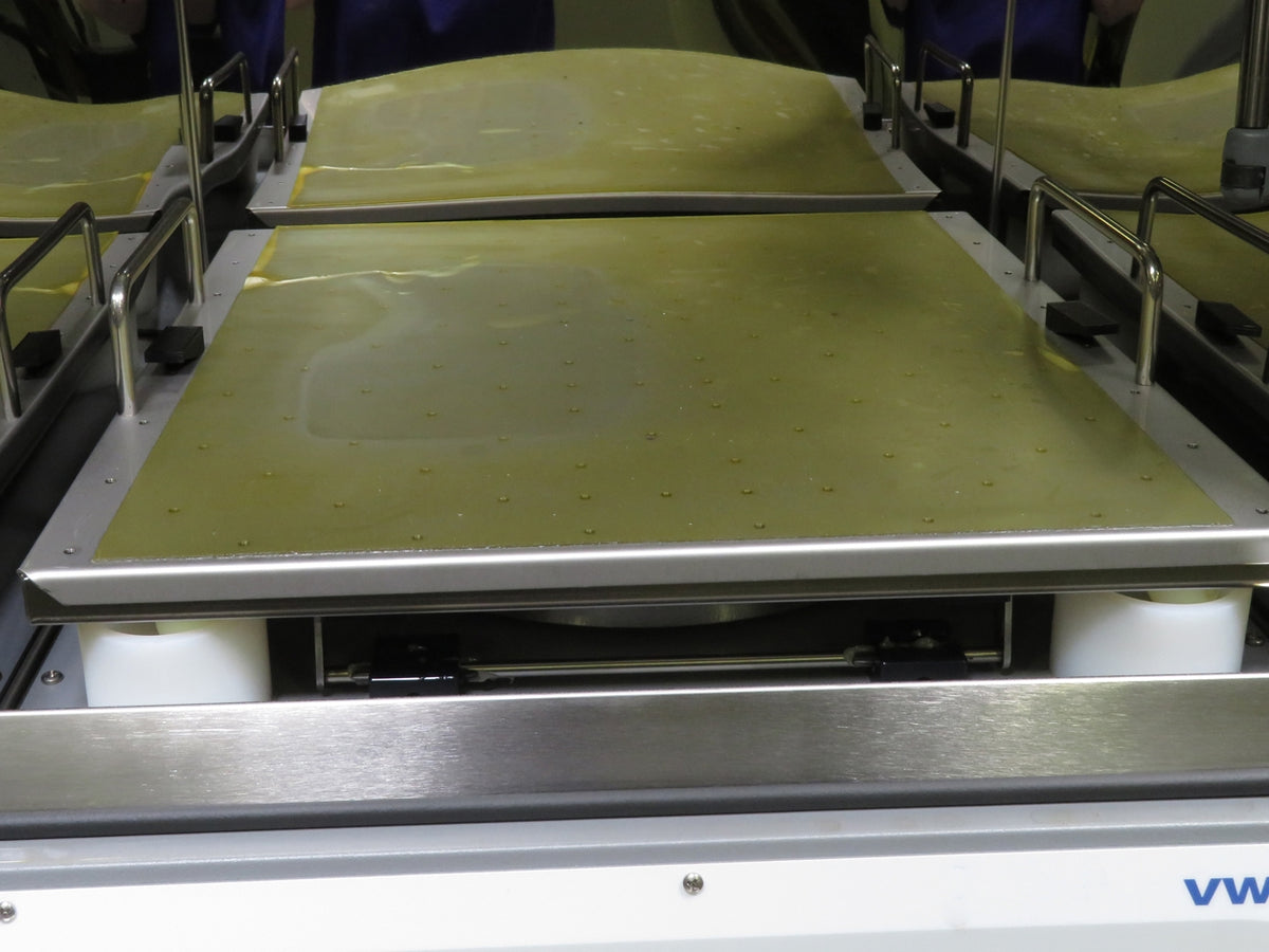 VWR 1570 Benchtop Orbital Incubator Shaker