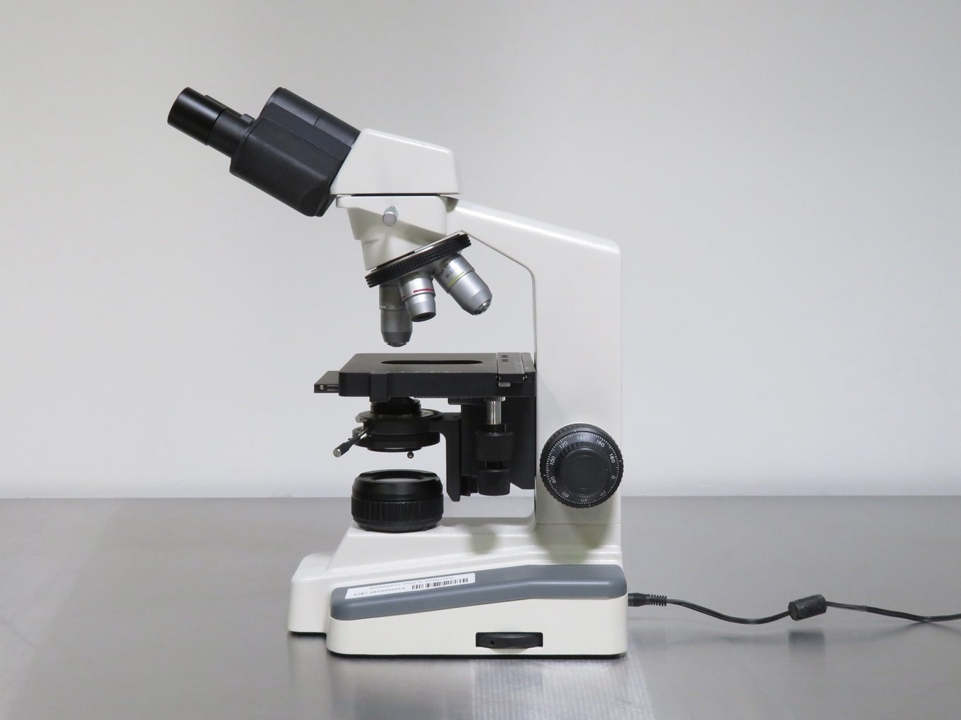 VWR Compound Binocular Laboratory Microscope, Cat. #: 89404-470