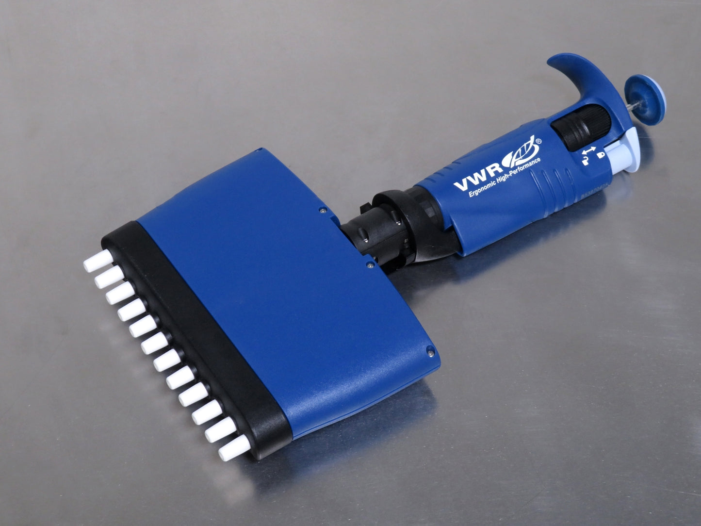 VWR Ergonomic High-Performance 12-Channel Multichannel Pipette, 20 to 200uL