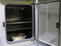 VWR CO2 Water Jacketed Incubator, Cat. #: 10810-744 thumbnail 4
