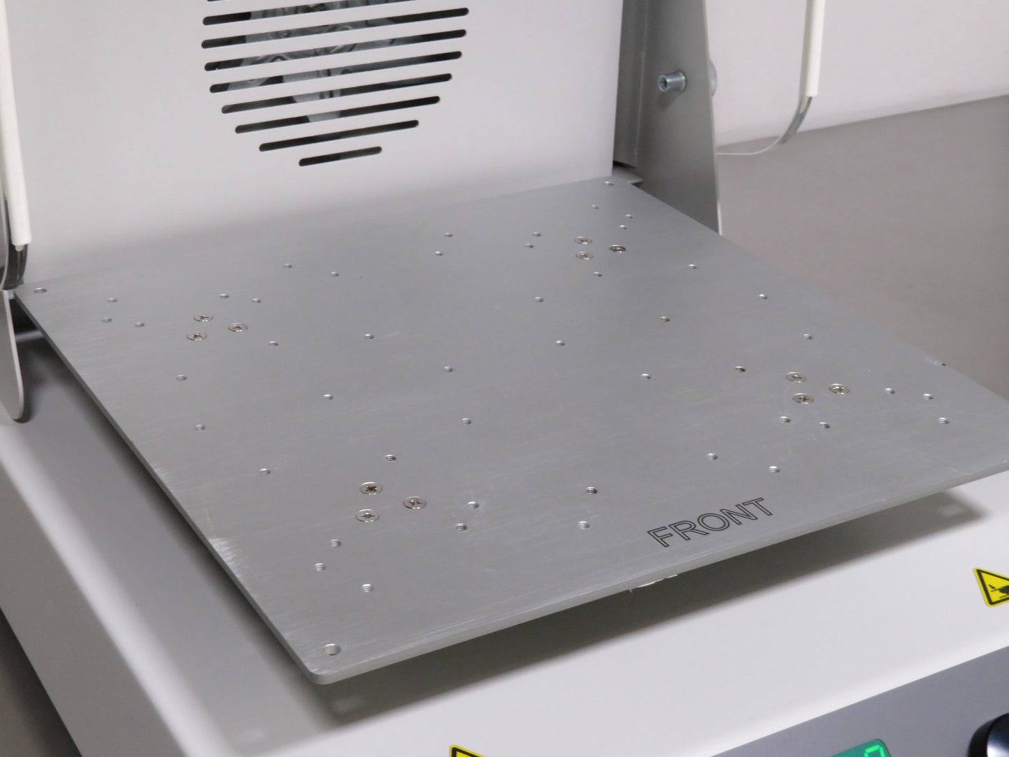 Corning LSE Benchtop Shaking Incubator