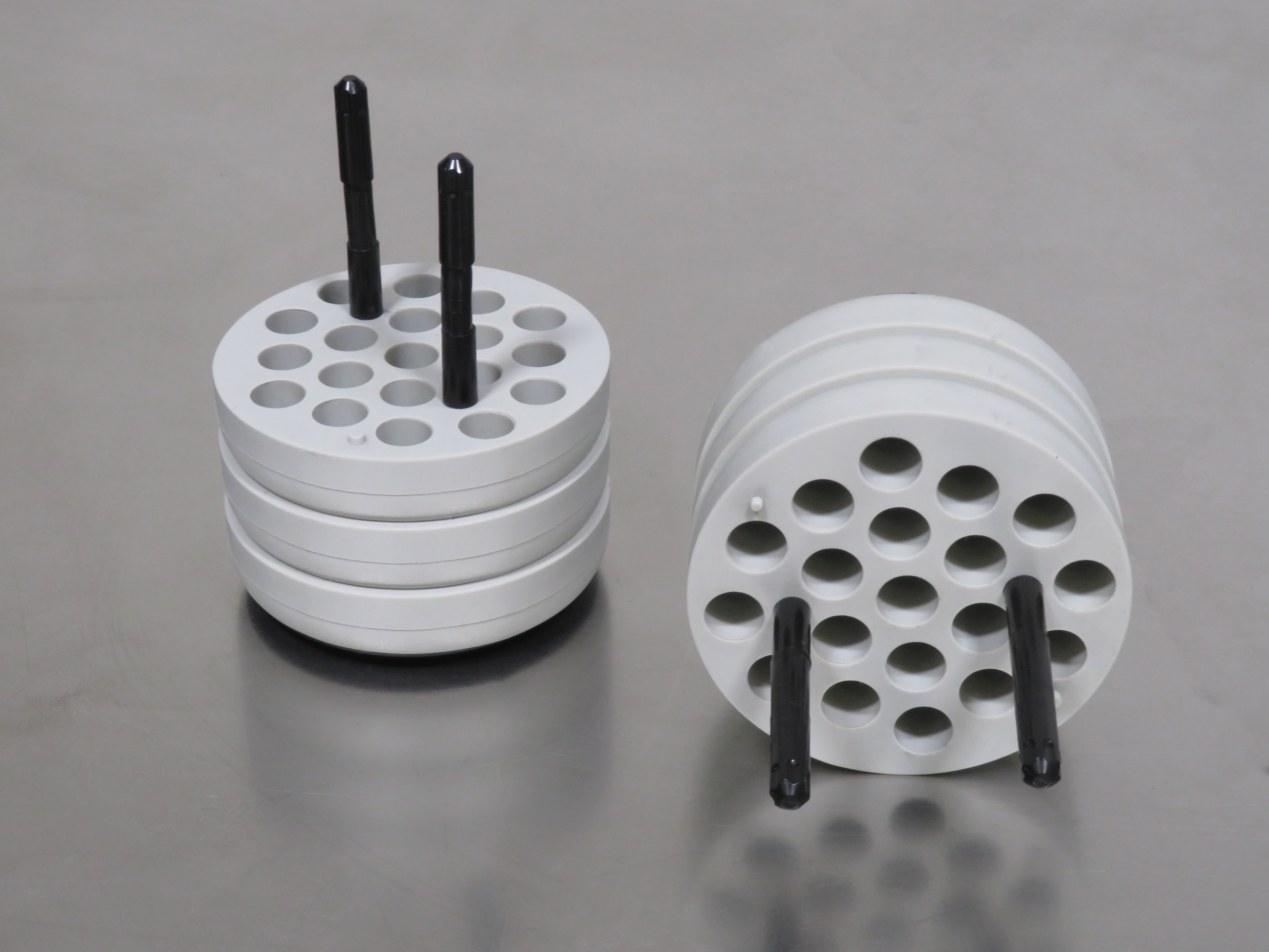 Thermo Scientific 19 x 7ml Adapters for LH-4000 Rotor, Cat. # 75008134